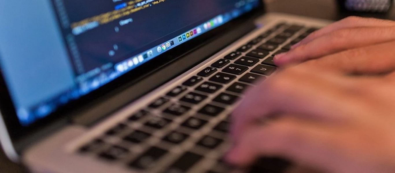 Νέα προσπάθεια εκβιασμού: Ζήτησε από 25χρονη 2.000 ευρώ για να μην δημοσιεύσει φωτογραφίες της